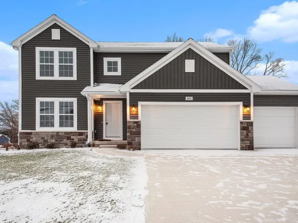 665 Petoskey Stone Dr, Byron Center, MI 49315