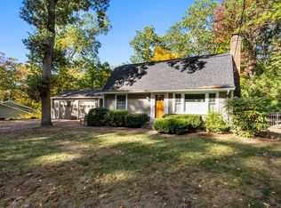 5 Pequot Rd, Wayland, MA 01778