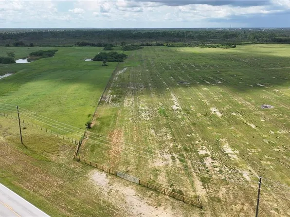 Kenilworth Blvd, Sebring, FL 33870