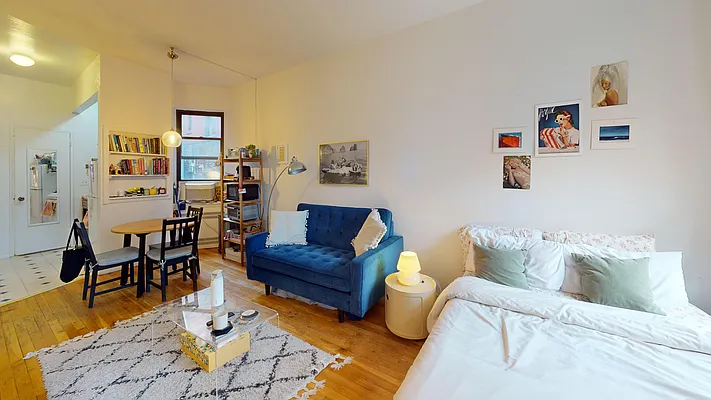 Rented by Bond New York | media 2