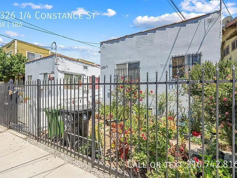 1326 1/4 Constance St — Photo 16
