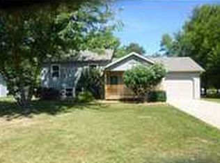 104 Willow Dr, Walkerton, IN 46574