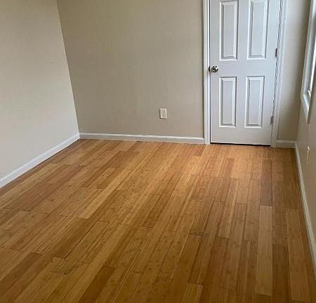 4th image of 93 S 12th St Floor 1