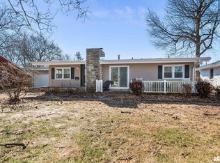 2028 Parkview Dr, Springfield, IL 62704