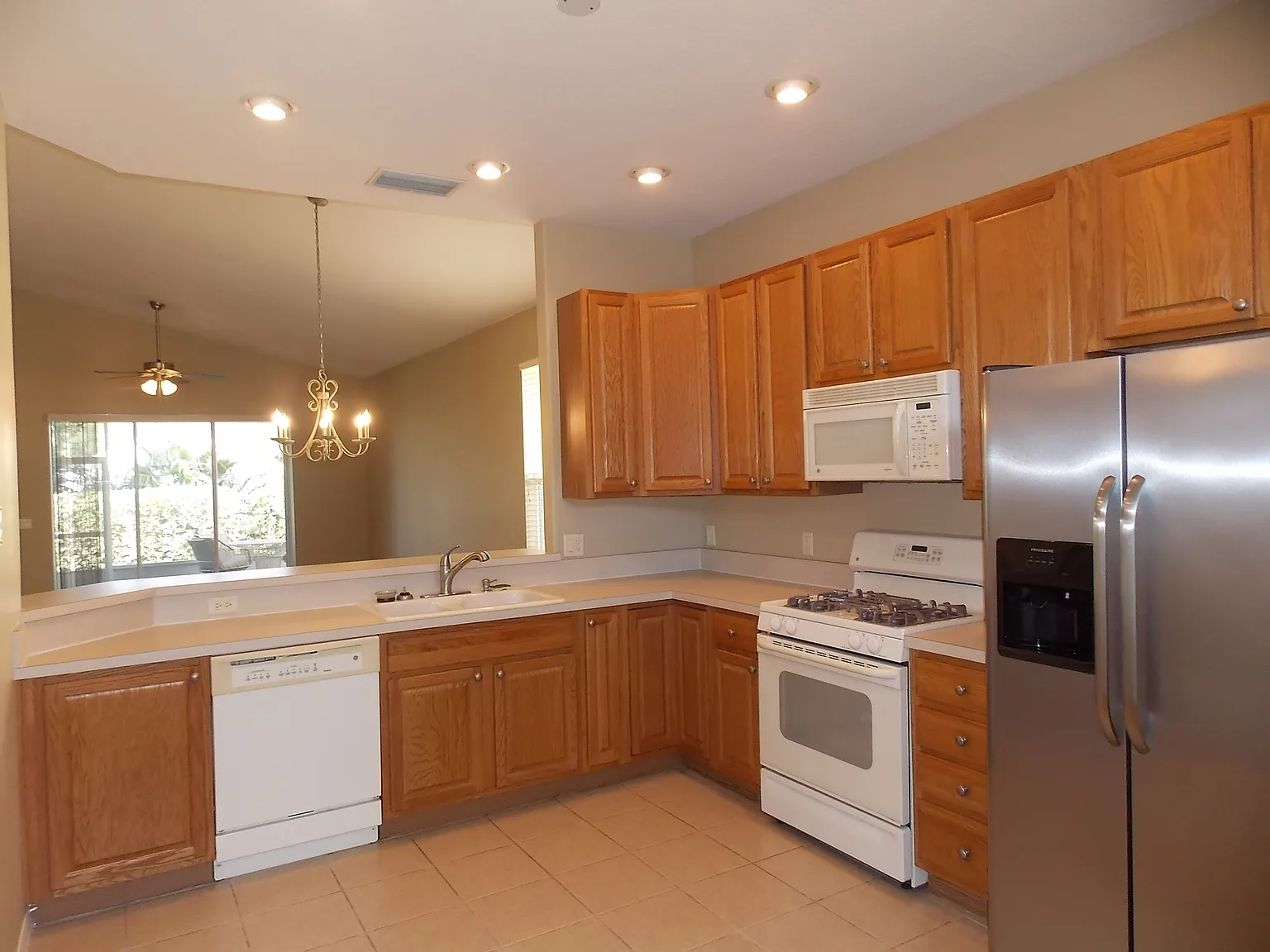 881 West Silver Meadow Loop - 1 — Photo 3