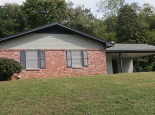209 Katherine Dr, Vicksburg, MS 39180