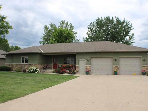 3rd image of 409 Fox Lake Ave
