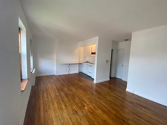 Rented by Douglas Elliman | media 8