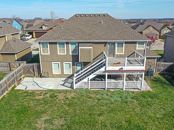 3rd image of 11415 Yecker Ave