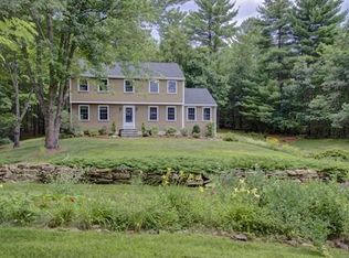 5 Pierce Ln, Upton, MA 01568