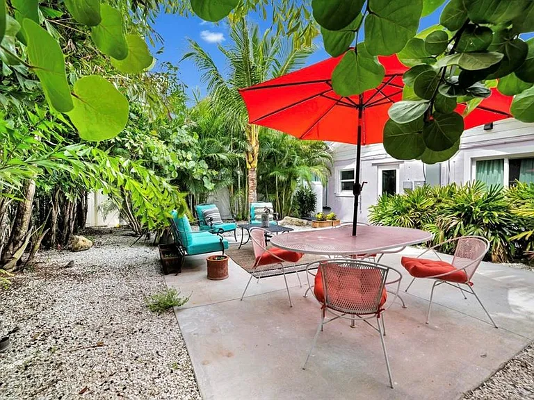 1210 Bay Palm Blvd — Photo 4