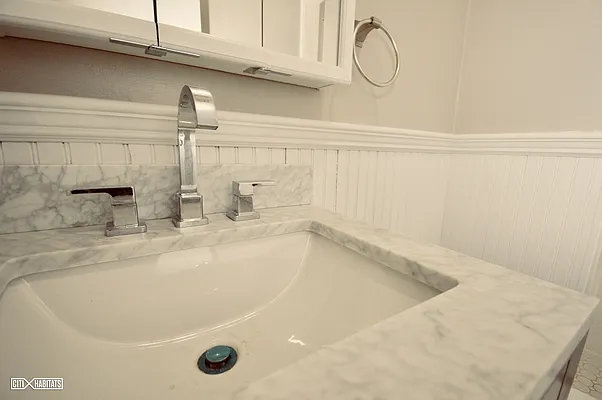 Rented by Citi Habitats | media 7