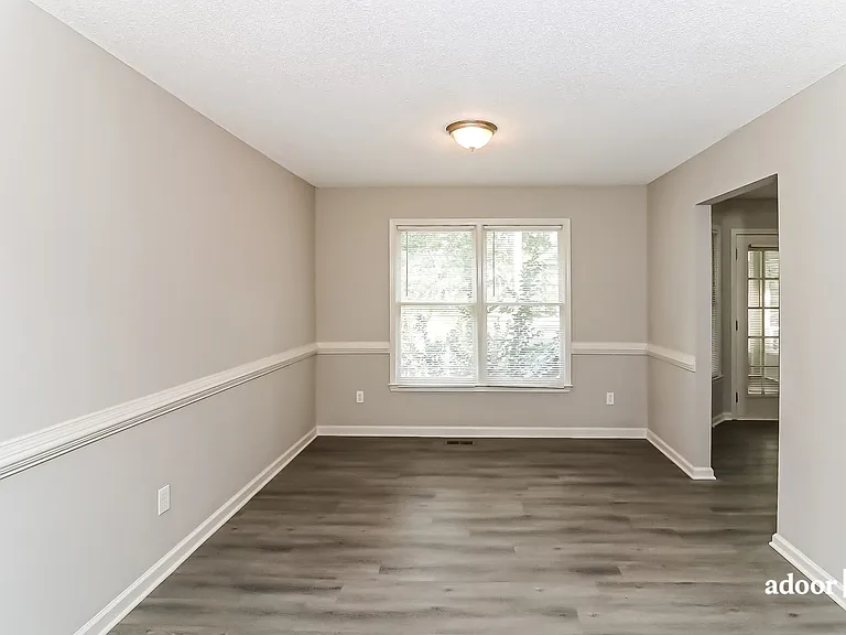 250 Sadler Dr — Photo 8