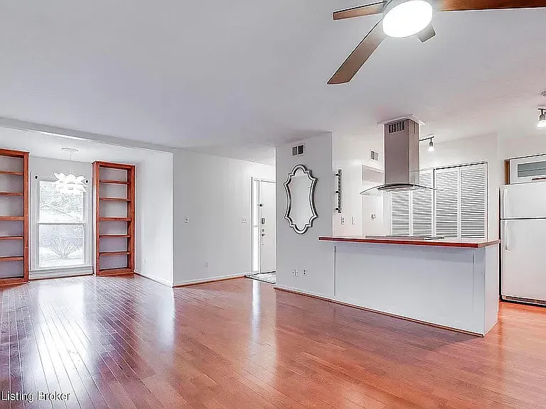 3 bed, 1115 sqft, $1,750 — Photo 3