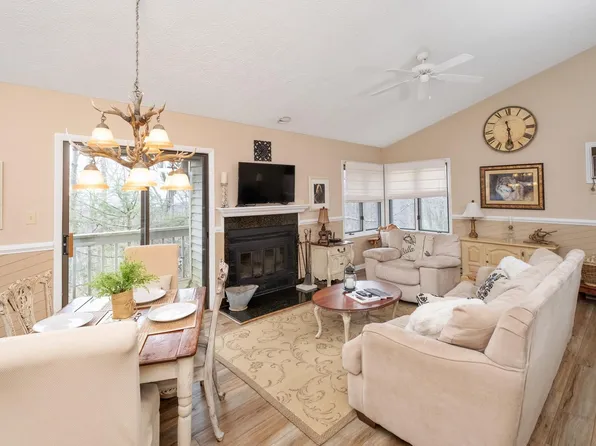 2221 Tanners Rdg, Wintergreen Resort, VA 22967