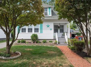 33 Homefield Ave, Providence, RI 02908