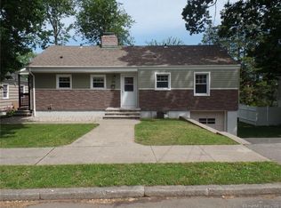 124 Tesiny Ave, Bridgeport, CT 06606