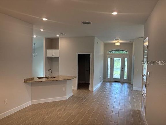 5th image of 7649 SW 180th Cir