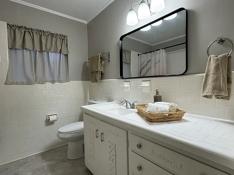 214 Sunny Ln — Photo 27