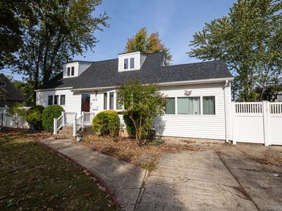 245 Ackerman Street, Central Islip, NY, 11722