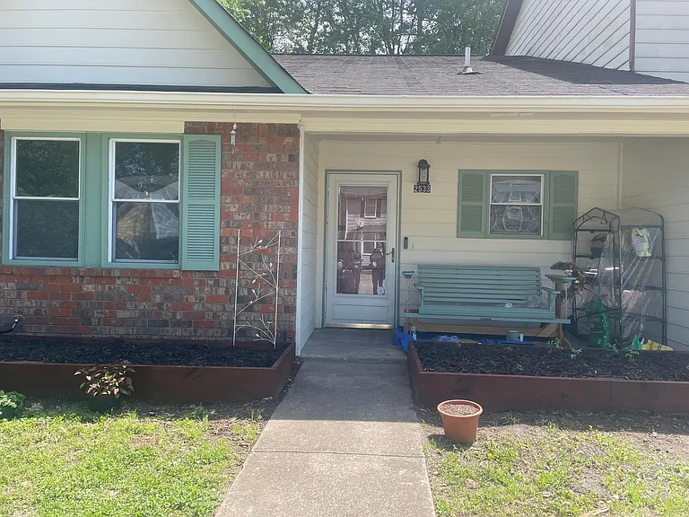 2533 Sweetridge Ct — Photo 4