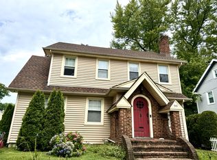 940 Garrison Ave, Teaneck, NJ 07666