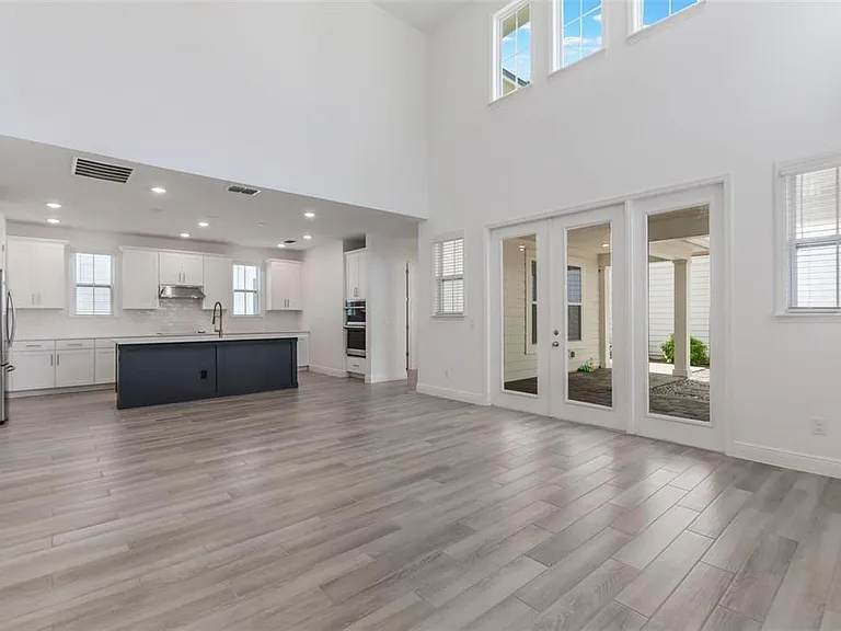 6442 Rover Way — Photo 3