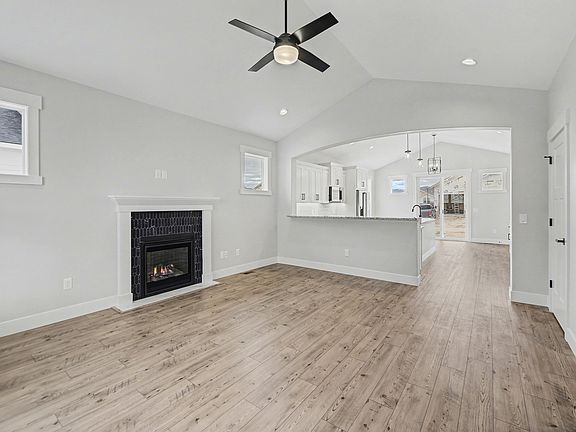 3rd image of 2959 Travis Ave