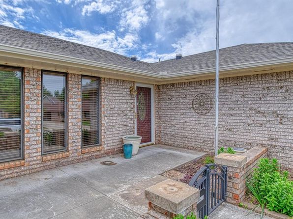 204 Sequoia Park Dr, Yukon, OK 73099