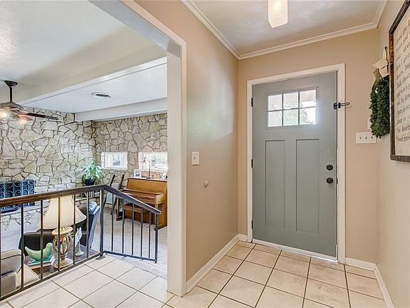 5th image of 1200 Sherwood Dr