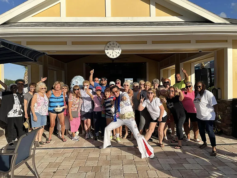 The Oaks on the Lake Upscale 55+ Apartments — Photo 17