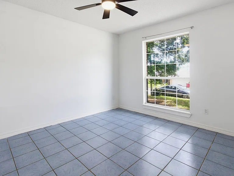 5135 Whitehurst Ln — Photo 5