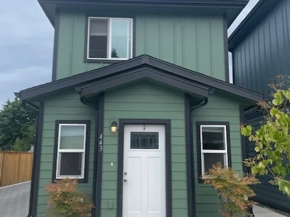 443 S 43rd St, Springfield, OR 97478