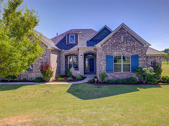 2nd image of 3341 Montilla Ridge Dr