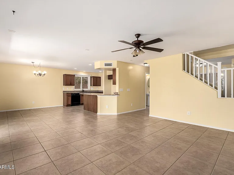 18103 W Smokey Dr — Photo 6
