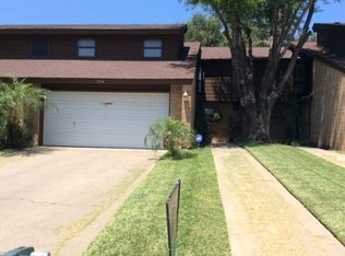 204 Weatherwood Rd, Laredo, TX 78041