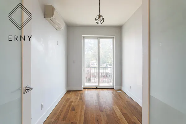 Rented by Pinn Realty | media 36