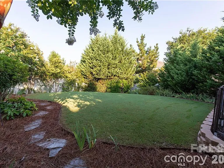 123 Colville Rd — Photo 21