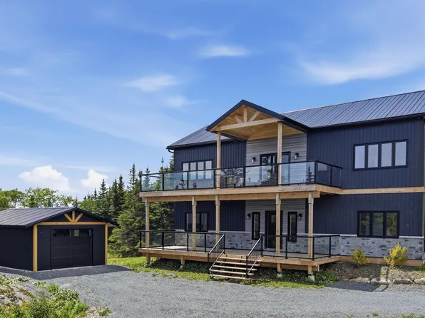 1605 Terence Bay Rd, Terence Bay, NS B3T 1X9
