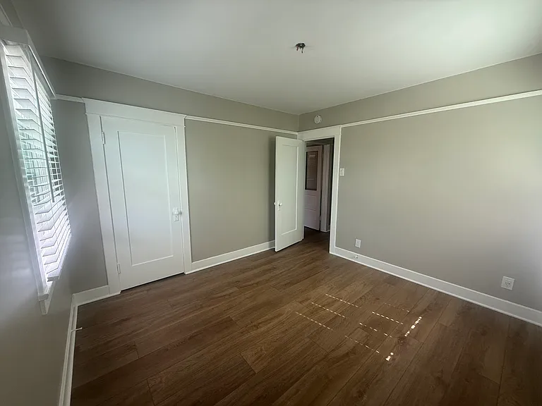 1817 E 3rd St #1819 — Photo 21