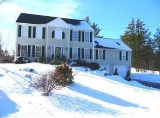 142 Lady Slipper Ln, Chester, NH 03036