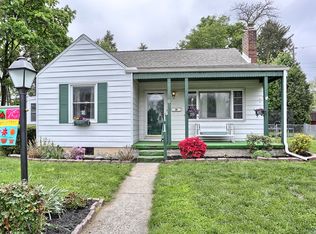 6 Green Cir, Camp Hill, PA 17011