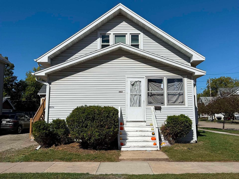 2nd image of 302 W Lincoln Ave