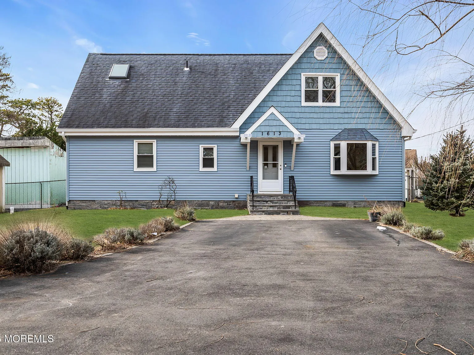 5 bed, 1890 sqft, $3,600 — Photo 2