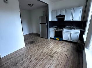 214 E 16th St #3, Brooklyn, NY 11226