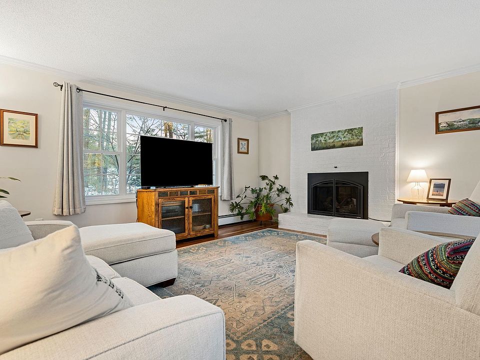 43 Pierce Lane, Hollis, NH 03049 Zillow