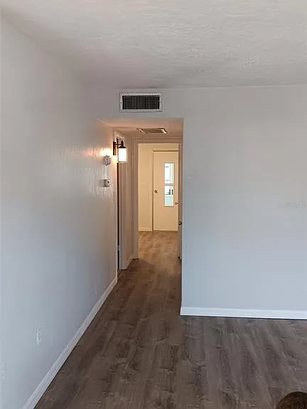 8402 111th St #203 — Photo 10