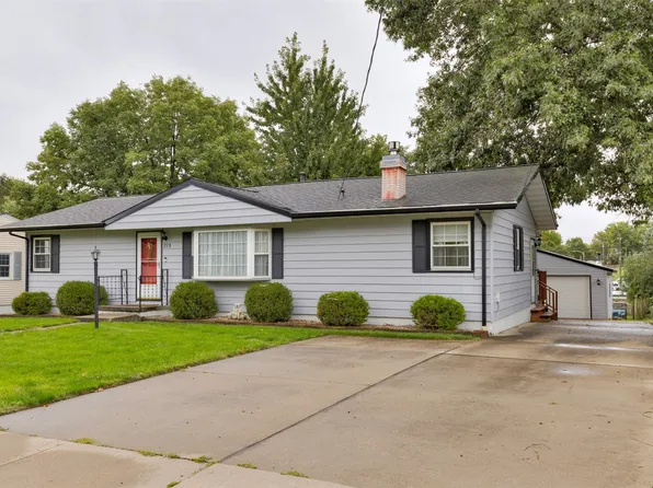 219 Palomino Pkwy, Des Moines, IA 50320
