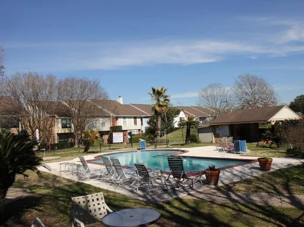 6601 Wanda Ln, Houston, TX 77074