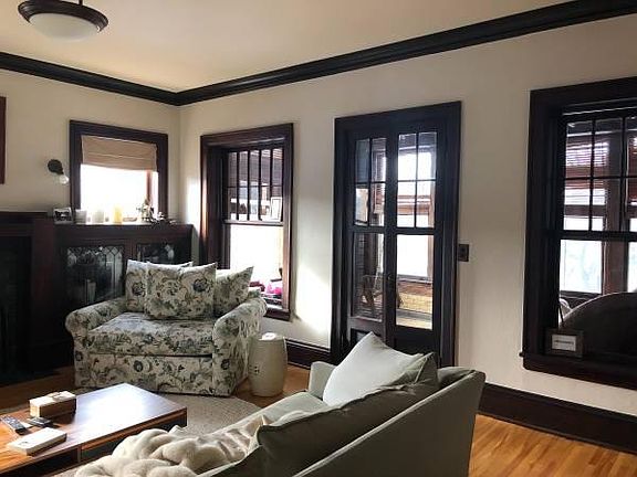 3rd image of 2621 Humboldt Ave S APT 6